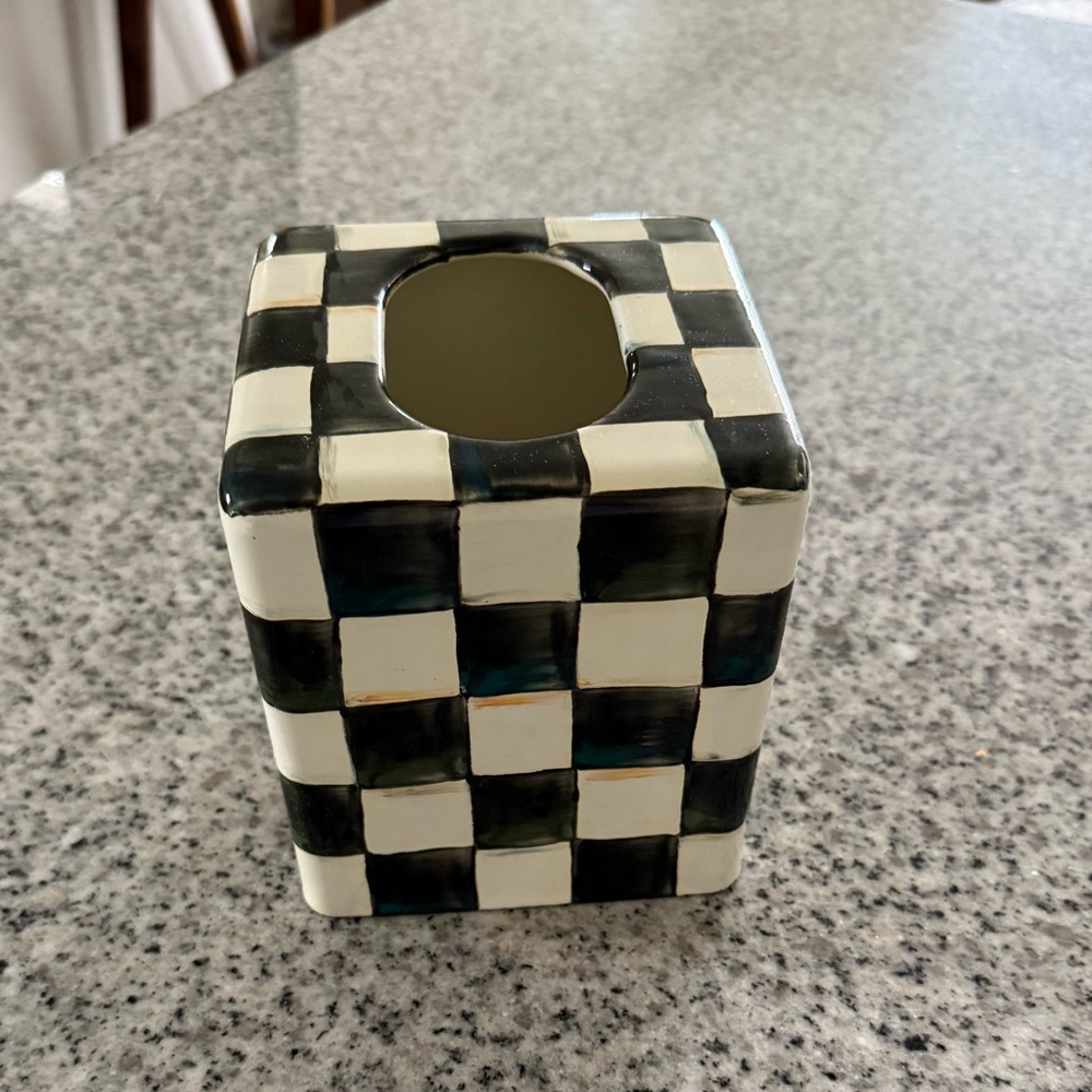 Courtly Check Boutique Tissue Box Cover